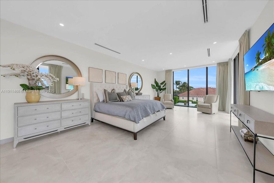Furnished interior view inside a new home in , Marco Island (Image 19).