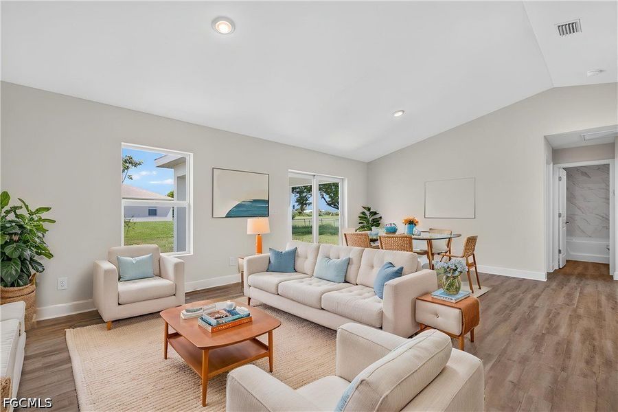 Furnished interior view inside a new home in Cape Coral, Cape Coral (Image 5).