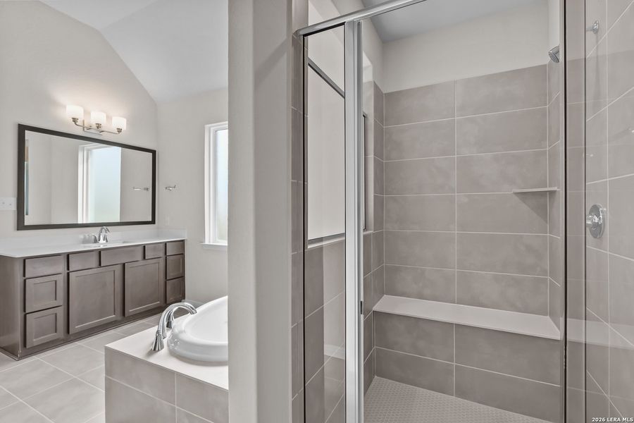 Furnished interior view inside a new home in Homestead, Schertz (Image 16).