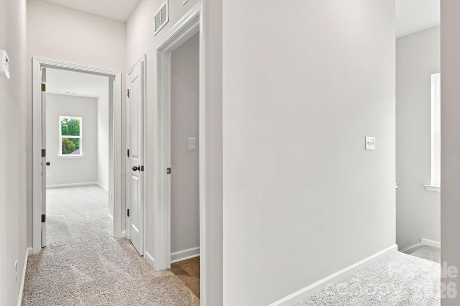 Spacious, unfurnished interior of a new home in Catawba Trace, Catawba (Image 31).