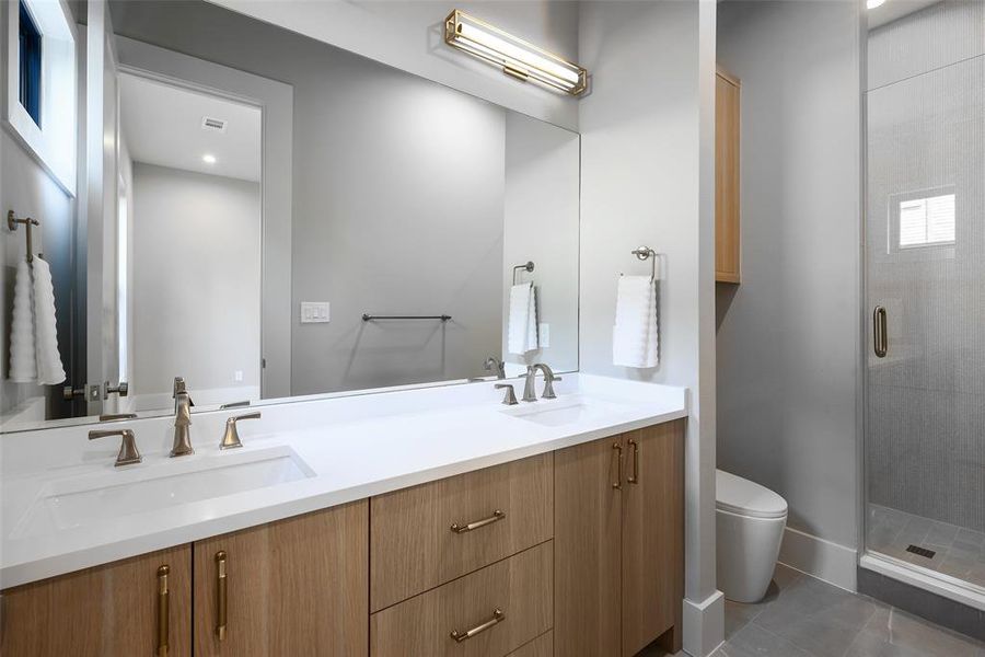 Furnished interior view inside a new home in , Dallas (Image 37).