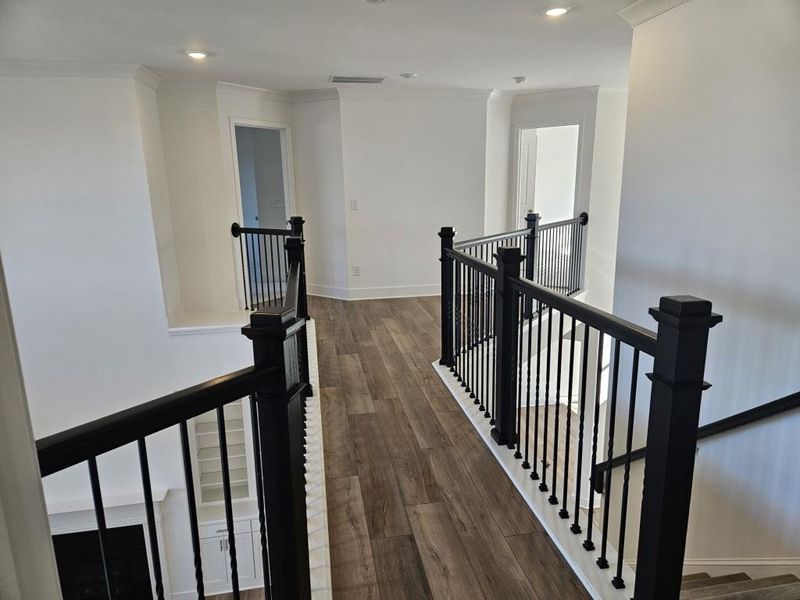 Spacious, unfurnished interior of a new home in Deer Valley, Canton (Image 4).