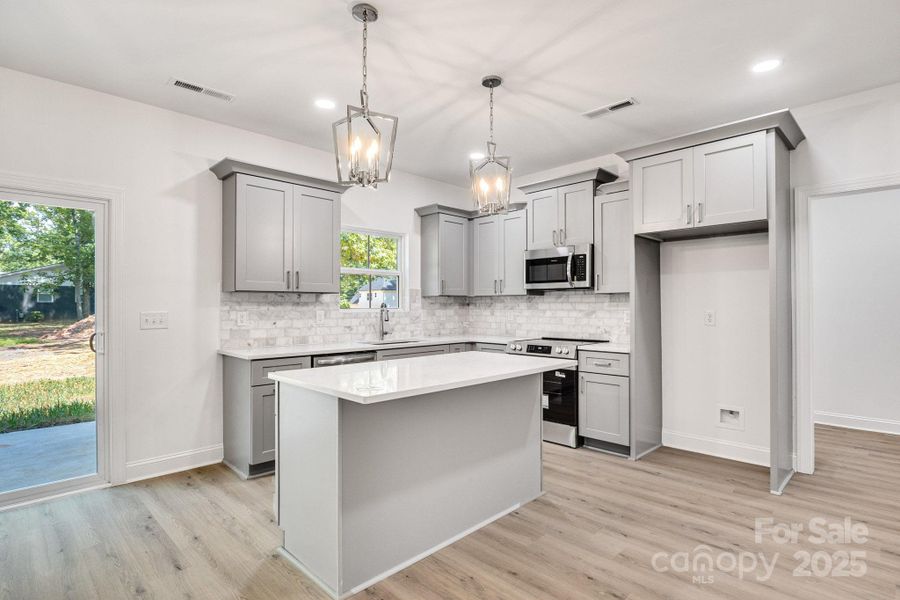 Furnished interior view inside a new home in , Harrisburg (Image 11).