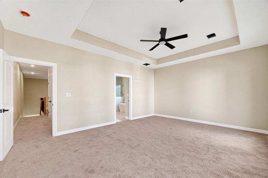 Spacious, unfurnished interior of a new home in , Houston (Image 38). Spacious, unfurnished interior of a new home in , Houston (Image 38).