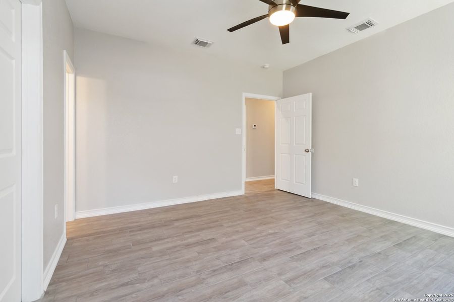 Spacious, unfurnished interior of a new home in , San Antonio (Image 28). Spacious, unfurnished interior of a new home in , San Antonio (Image 28).