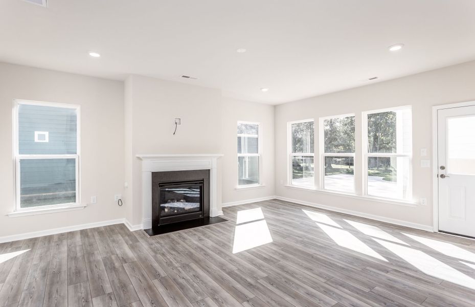 Spacious, unfurnished interior of a new home in Saunders Farm, Willow Spring (Image 14). Spacious, unfurnished interior of a new home in Saunders Farm, Willow Spring (Image 14).