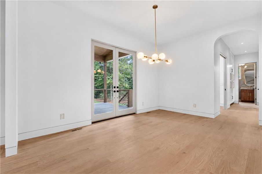 Spacious, unfurnished interior of a new home in , Dunwoody (Image 25).
