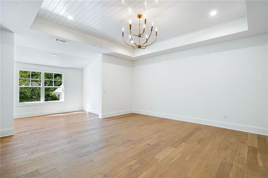 Spacious, unfurnished interior of a new home in , Brookhaven (Image 25).