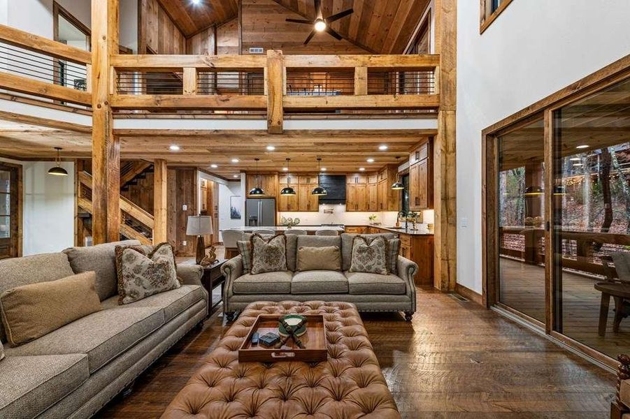 Community amenities in , McCaysville (Image 76).