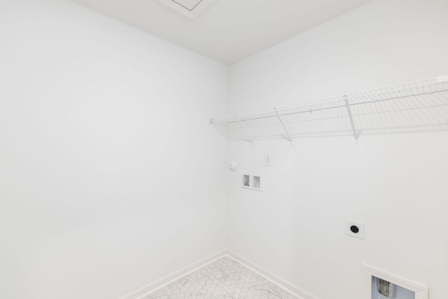 Spacious, unfurnished interior of a new home in Nathans Ridge, Lillington (Image 26).