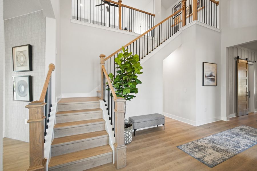 Furnished interior view inside a new home in La Cima 50', San Marcos (Image 20).