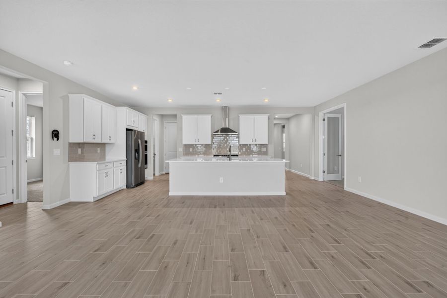 Furnished interior view inside a new home in Pasadena Ridge Master, Dade City (Image 4).