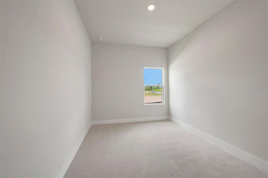 Spacious, unfurnished interior of a new home in Palmera Wellen Park - Classic Series, Venice (Image 12).