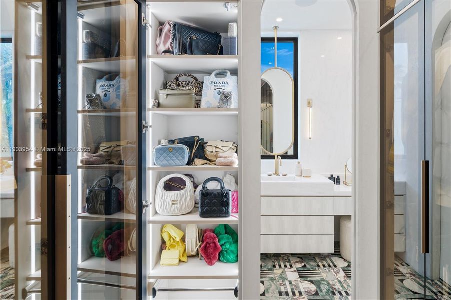 Furnished interior view inside a new home in , Miami Beach (Image 72).