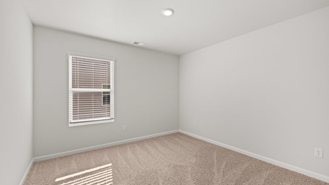 Spacious, unfurnished interior of a new home in The Abbey at Trolley Run Station, Aiken (Image 22).
