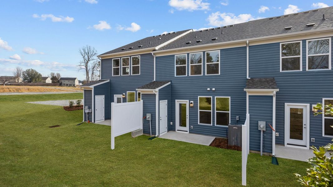 Exterior details and patio area of a home in Bell Glen, Charlotte (Image 4).