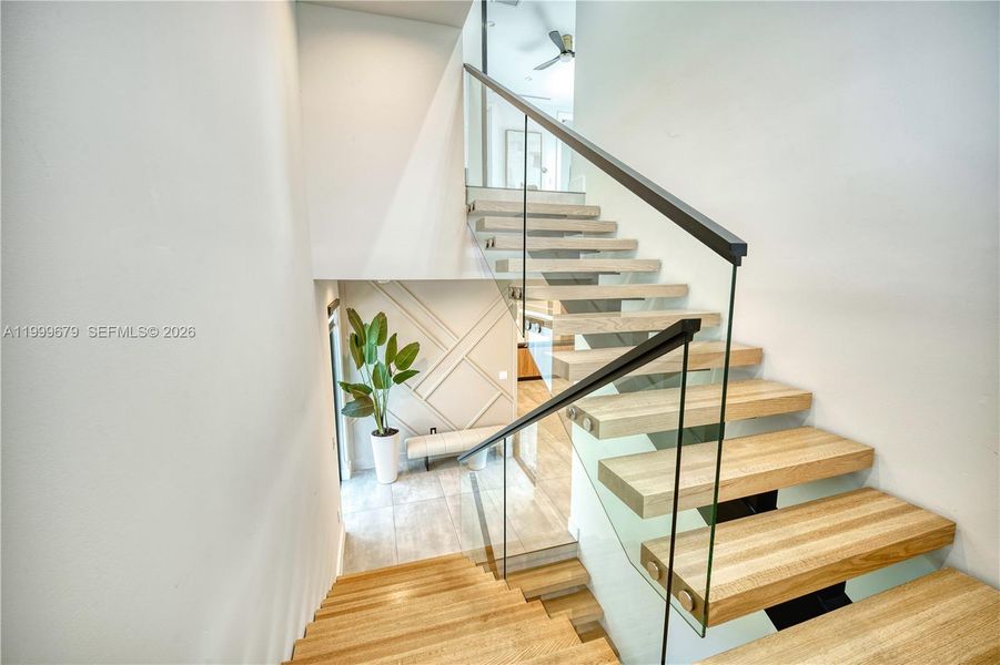 Furnished interior view inside a new home in , Fort Lauderdale (Image 51).