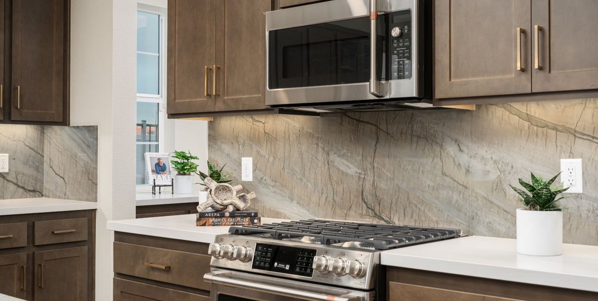 Horizon at Cascade Landing - 1440x724 (44)