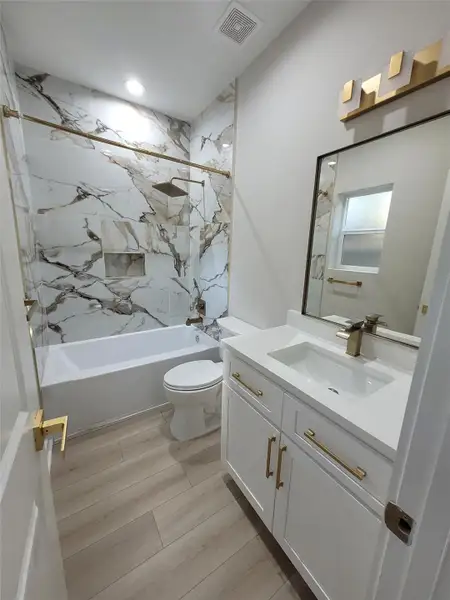 Furnished interior view inside a new home in , Houston (Image 7). Furnished interior view inside a new home in , Houston (Image 7).