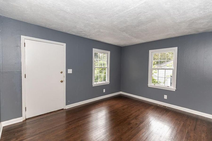 Spacious, unfurnished interior of a new home in , Atlanta (Image 39). Spacious, unfurnished interior of a new home in , Atlanta (Image 39).