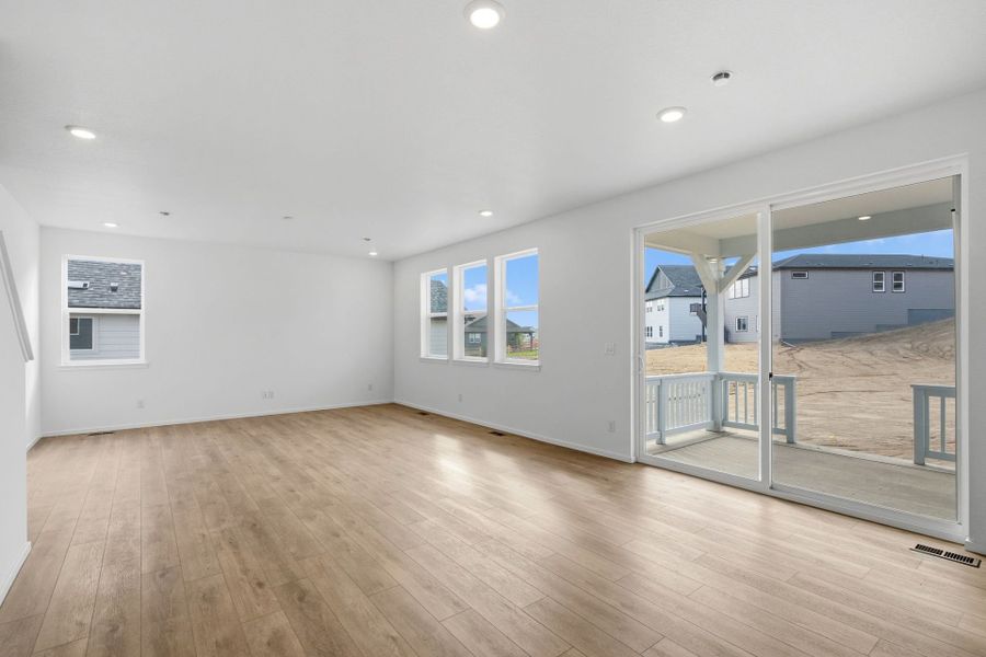 Spacious, unfurnished interior of a new home in Independence, Elizabeth (Image 26).