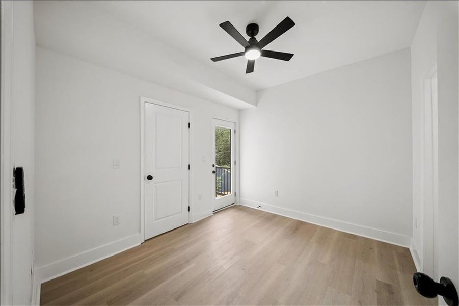 Spacious, unfurnished interior of a new home in , Atlanta (Image 24).
