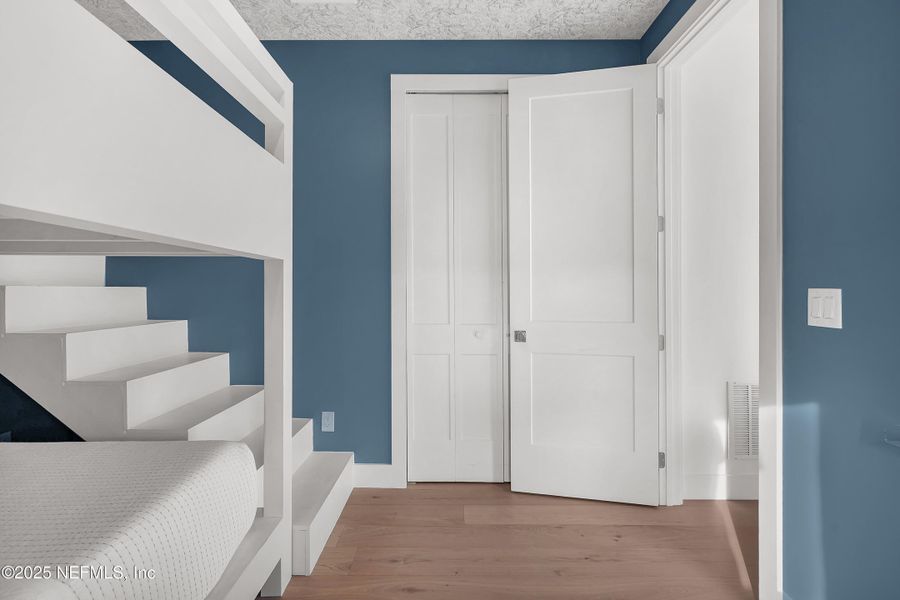 Spacious, unfurnished interior of a new home in , St. Augustine (Image 18).