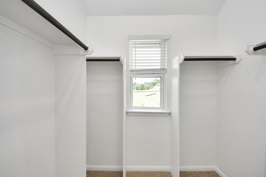 Spacious, unfurnished interior of a new home in Montgomery Ridge: Landmark Collection, Montgomery (Image 38).