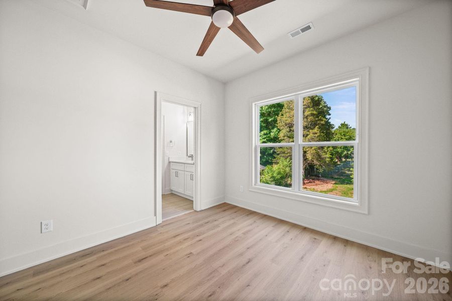 Spacious, unfurnished interior of a new home in , Charlotte (Image 27).