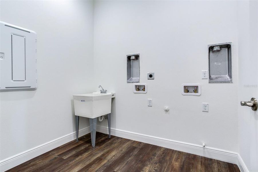 Image 73 of a home in .