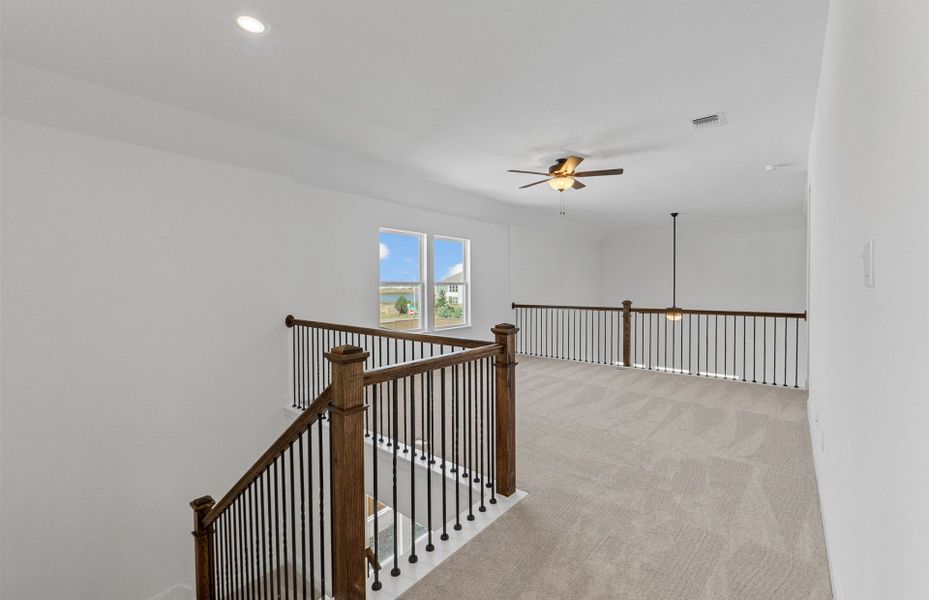 Spacious, unfurnished interior of a new home in Horizon Lake, Leander (Image 39).
