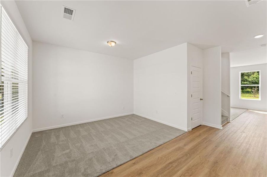 Spacious, unfurnished interior of a new home in Oakhill Estates, Adairsville (Image 15).