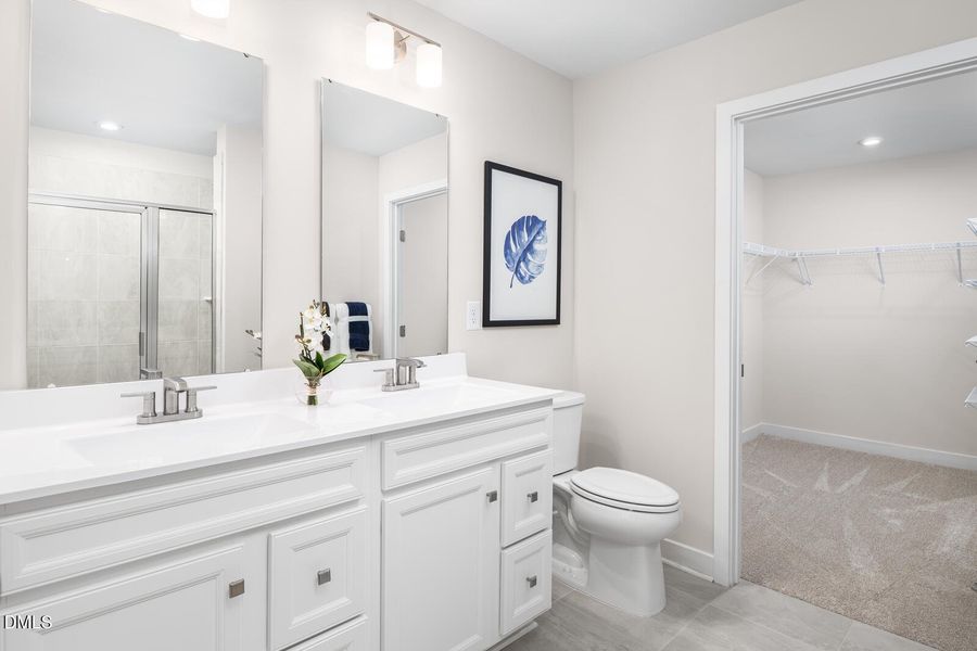 13b owner_s bathroom