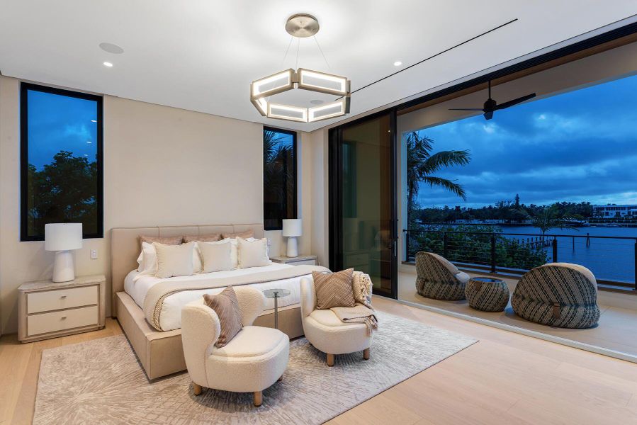 Furnished interior view inside a new home in , Lantana (Image 10).