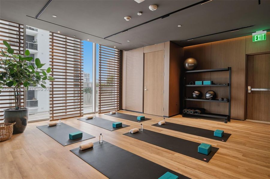 Community amenities in , Miami (Image 81).