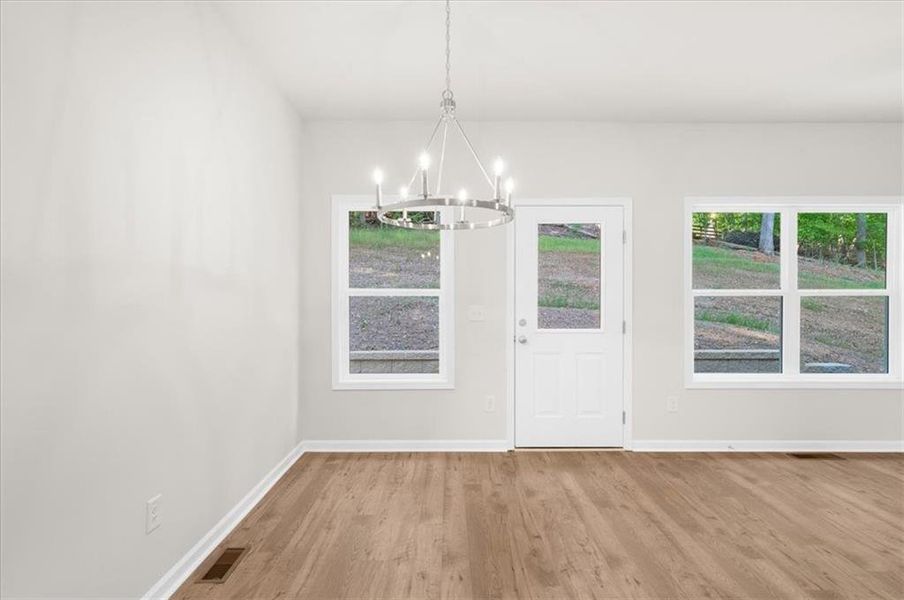 Spacious, unfurnished interior of a new home in , Gainesville (Image 40).