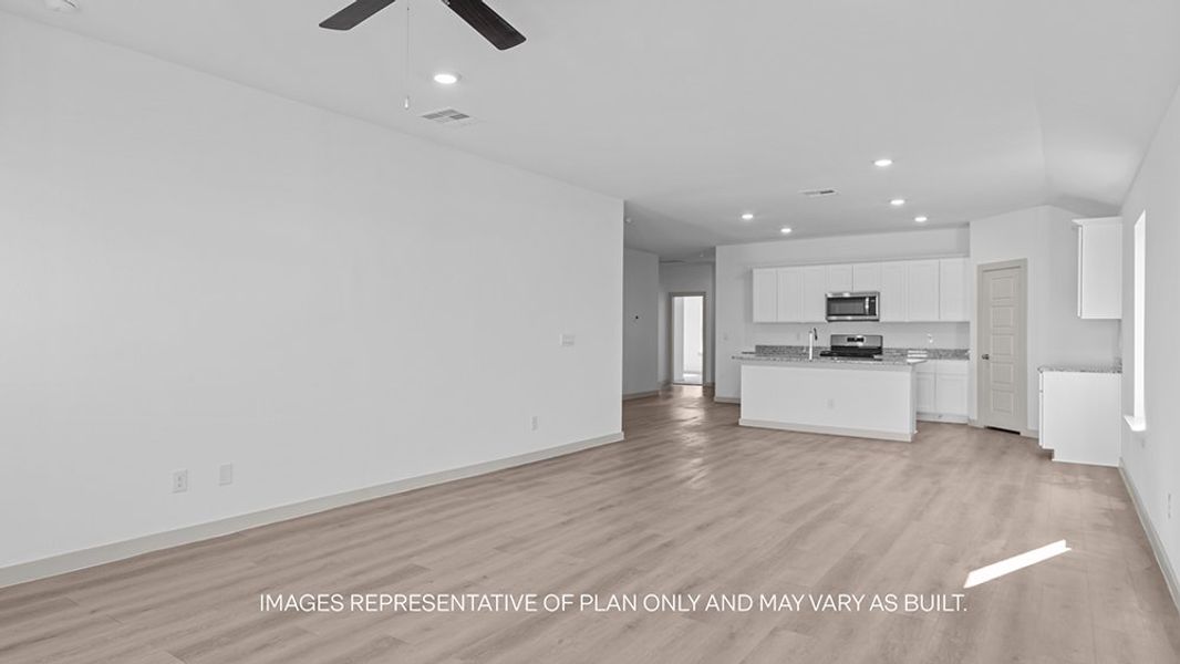 Spacious, unfurnished interior of a new home in Overlook West, Wolfforth (Image 6).