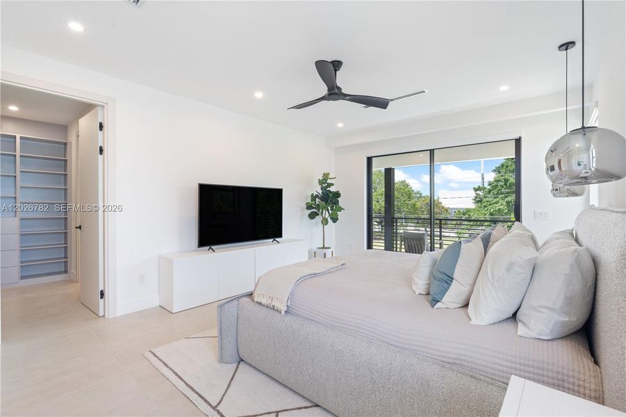 Furnished interior view inside a new home in , Fort Lauderdale (Image 22).