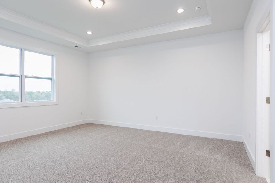 Spacious, unfurnished interior of a new home in High Grove Oaks, Fuquay Varina (Image 23).