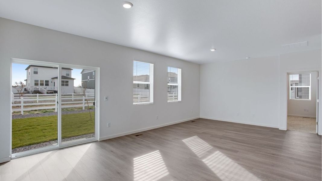 Spacious, unfurnished interior of a new home in Tailholt, Severance (Image 13).