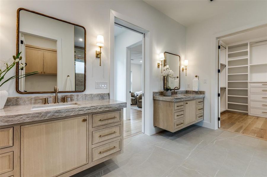 Furnished interior view inside a new home in , Dallas (Image 14). Furnished interior view inside a new home in , Dallas (Image 14).