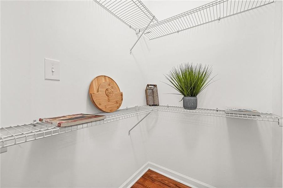 Spacious, unfurnished interior of a new home in , Gainesville (Image 20).