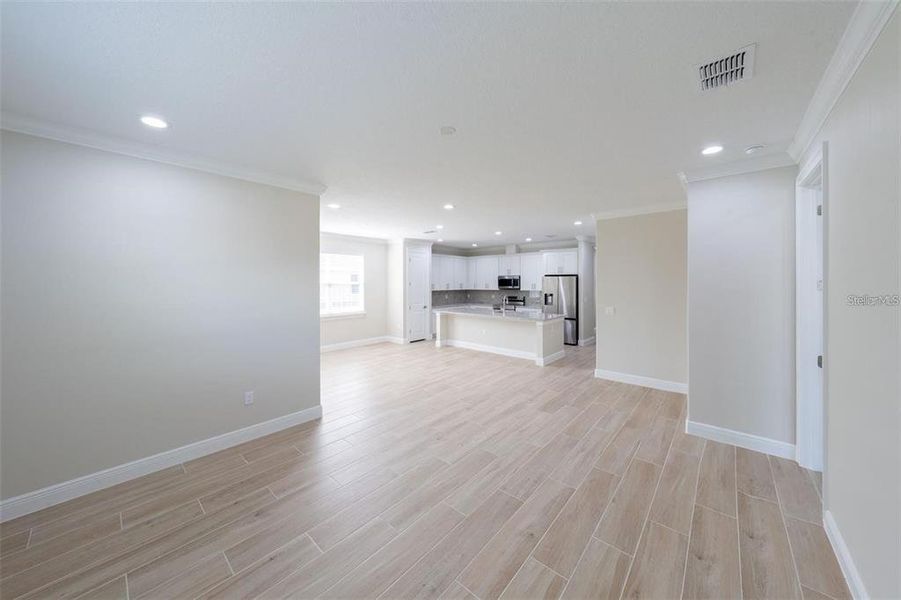 Spacious, unfurnished interior of a new home in , Summerfield (Image 12).