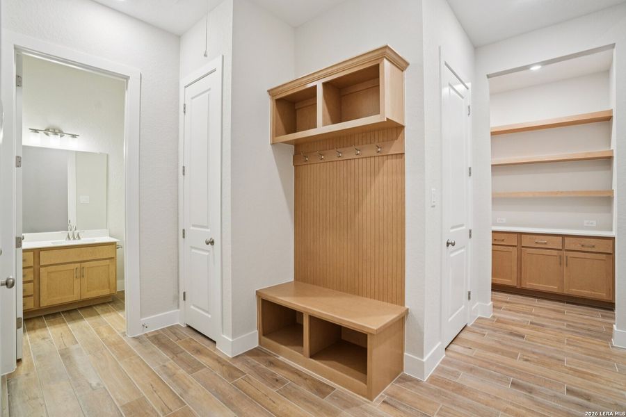 Furnished interior view inside a new home in Meyer Ranch, New Braunfels (Image 5).