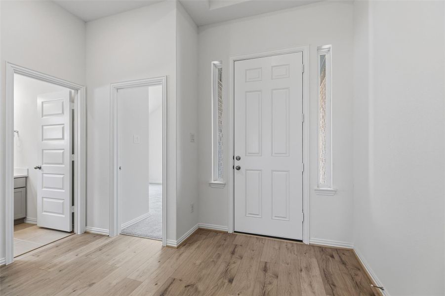 Spacious, unfurnished interior of a new home in Westland Ranch, League City (Image 31).