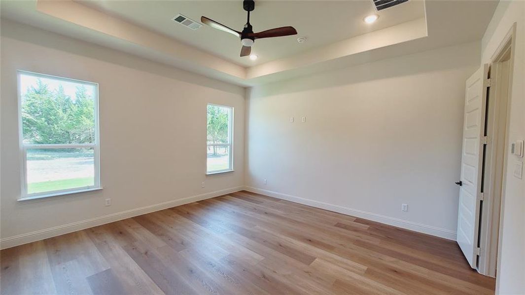 Spacious, unfurnished interior of a new home in , Midlothian (Image 32).
