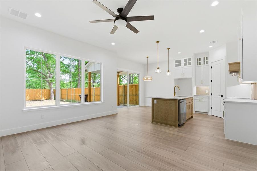 Spacious, unfurnished interior of a new home in , West Tawakoni (Image 18).