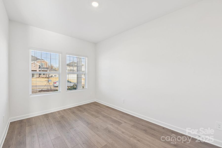 Spacious, unfurnished interior of a new home in Nelson's Creek, Mocksville (Image 13).