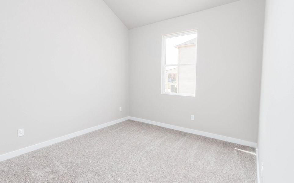 Representative unfurnished interior of a home built from the Longleaf by Nason Homes in Brady Estates, Murfreesboro (Image 27).