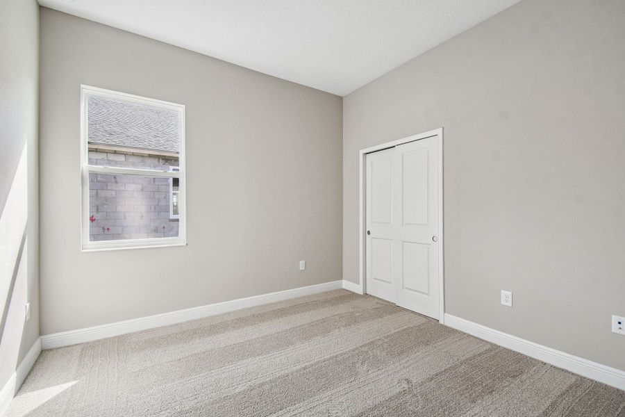 Spacious, unfurnished interior of a new home in Pinecone Reserve, Brooksville (Image 57).